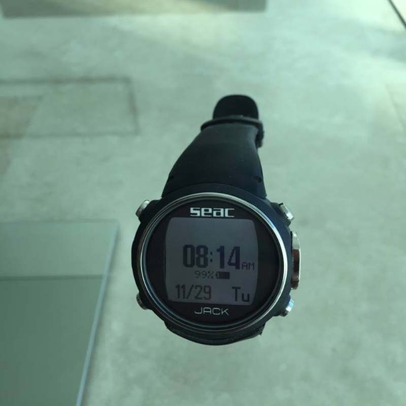La montre ordinateur Jack pour la plongée bouteille, l'apnée et chasse sous-marine