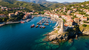 Plongée à Port-Vendres : épaves du Roussillon, spots et conseils Le port de peche de Port-Vendres et ses bateaux sur la Cote Vermeille