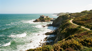 La corniche basque et l'Atlantique pres de Saint-Jean-de-Luz au Pays basque